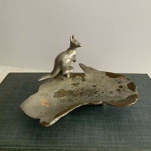 Australia Dish w/Kangaroo